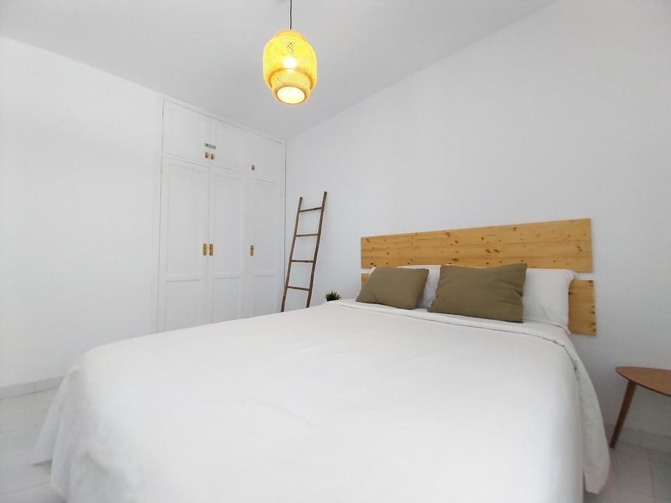 Bed, Bedroom, wardrobe