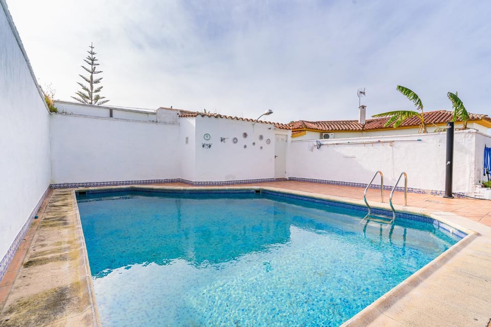 Swimming pool, Sports