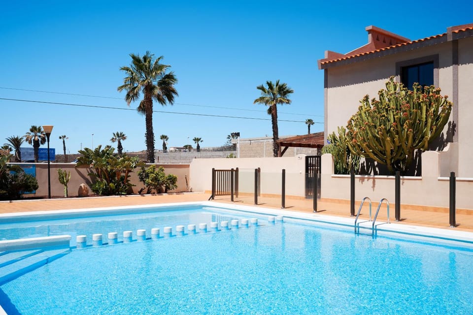 EDEN RENTALS Radiant Retreat Apartment in El Médano