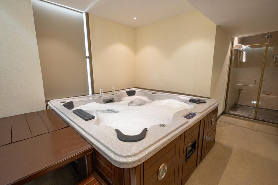 Bathroom, Bath