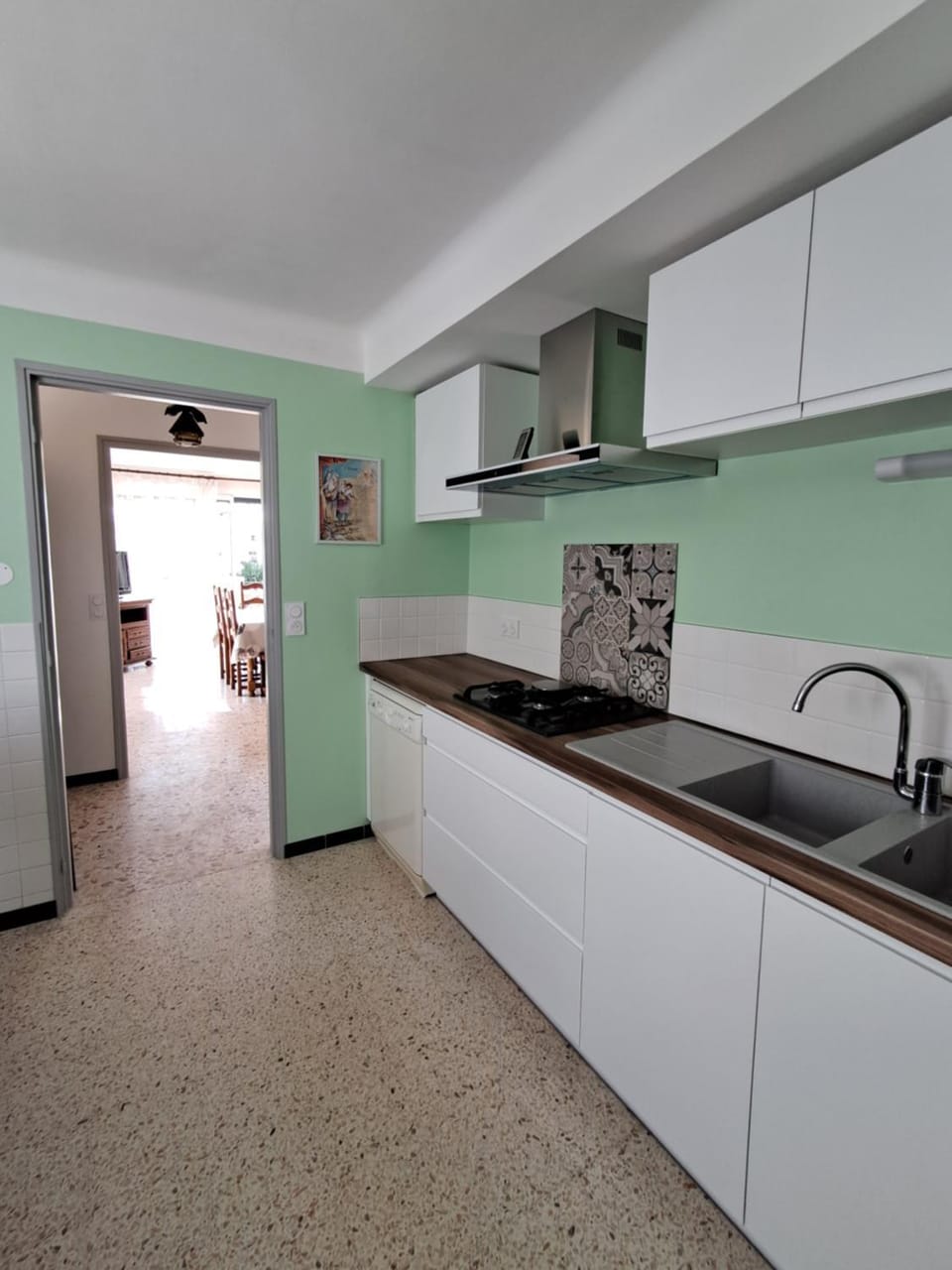 Kitchen or kitchenette, pet friendly, stove