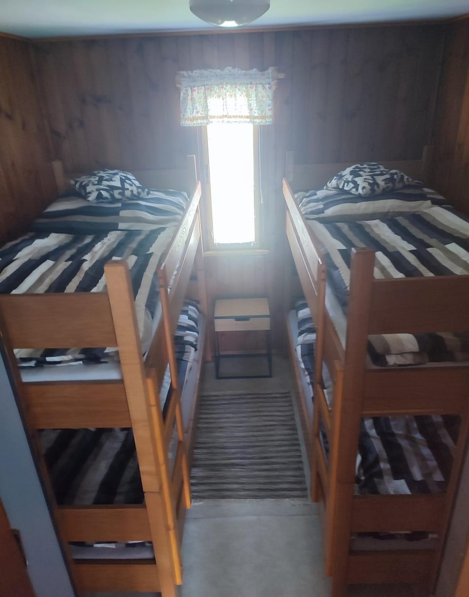 bunk bed