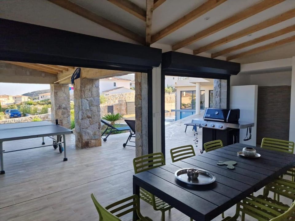 Villa vue mer, montagne piscine Villa in Auvergne-Rhône-Alpes