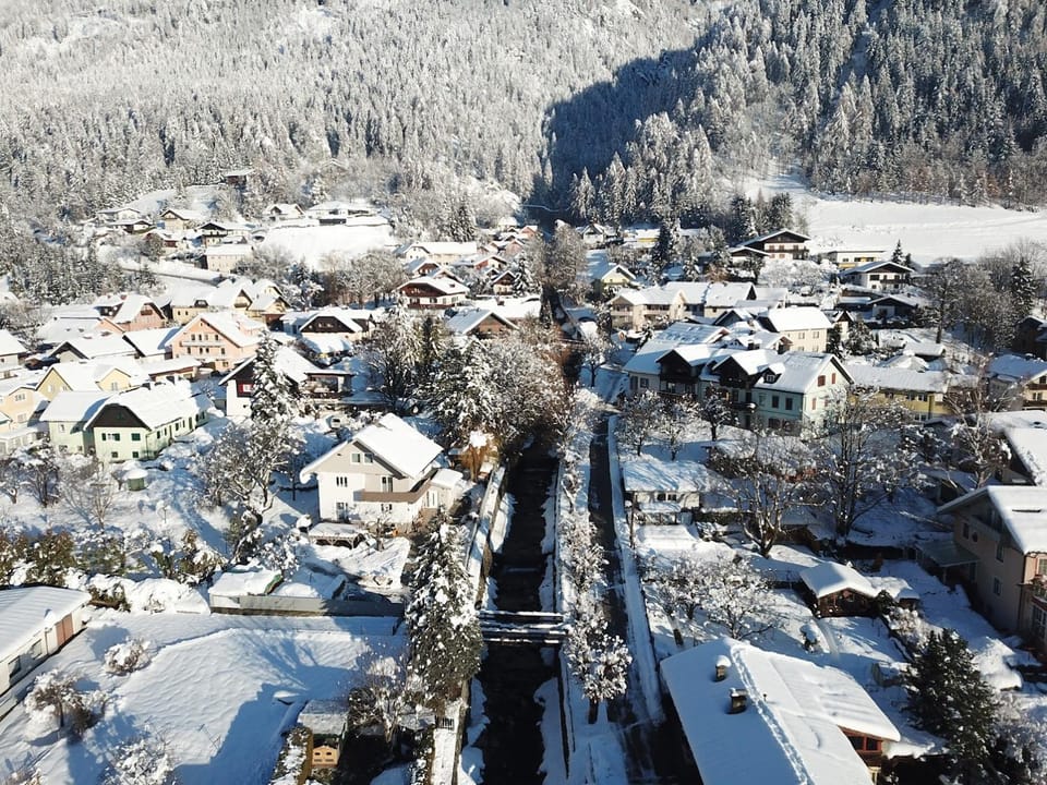 Property building, Natural landscape, Winter