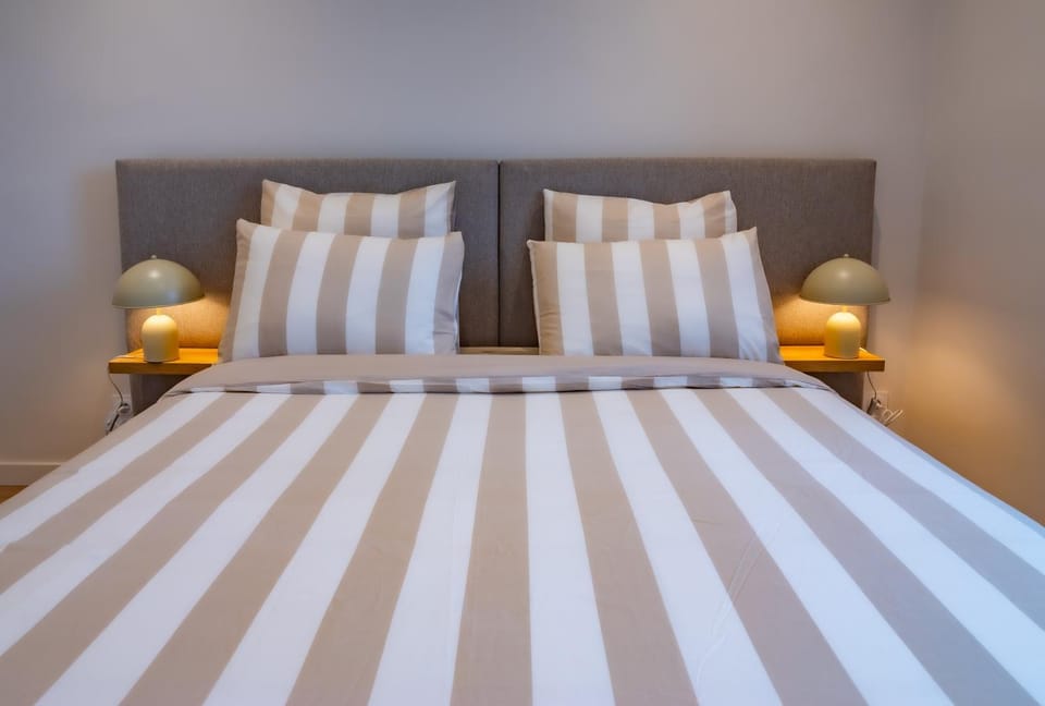 #401 Heart of Vieil Antibes - Place Nationale-High-End Newly Renovated & Furnished Appartment Apartment in Antibes