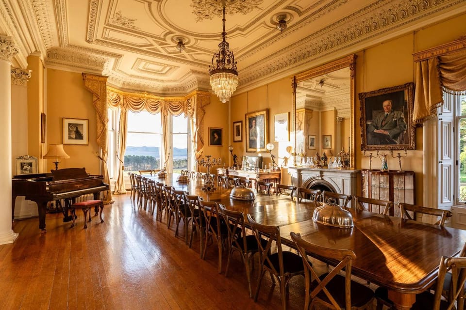 Errol Park - Grand Stately Home & Views House in Scotland
