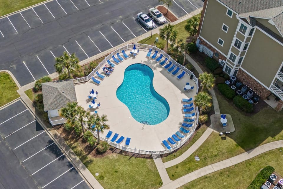 Magnolia Lake Waterfront Stay Unit 204 House in Myrtle Beach
