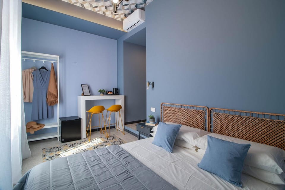 Bed, Photo of the whole room, Bedroom, wardrobe