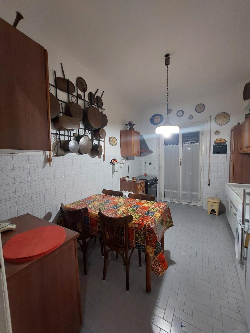 Kitchen or kitchenette, oven, stove