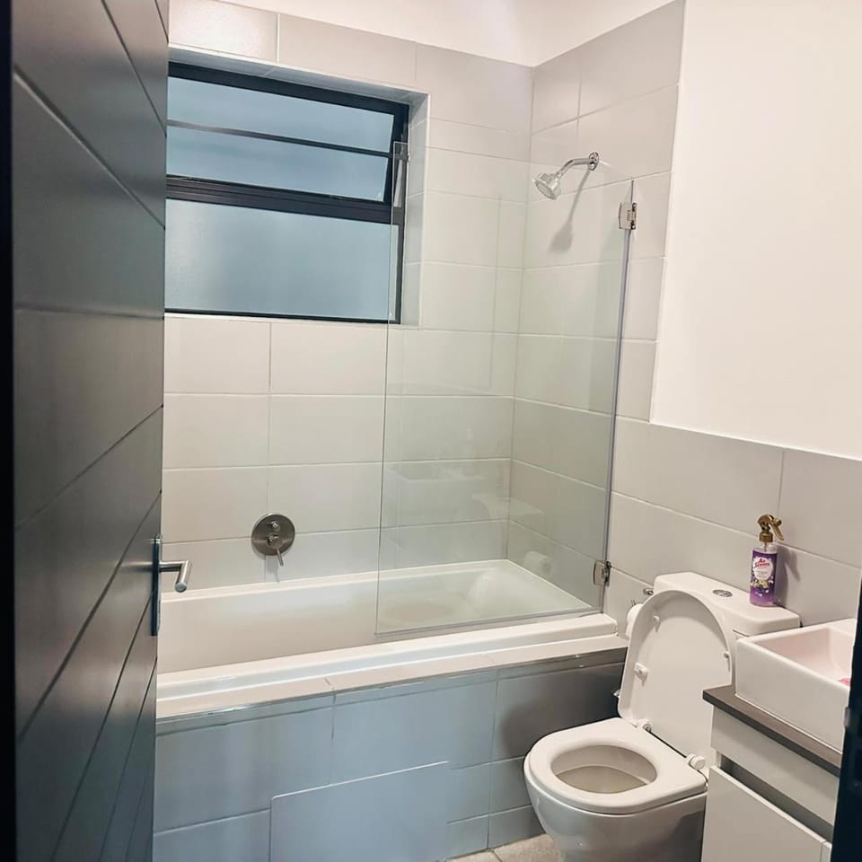 Bytes Apartment - Midrand Apartment in Sandton