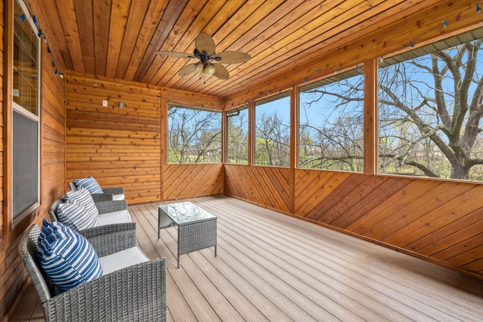 Coler Cottage- Half mi to Coler MTB Trail-Game Room House in Bentonville