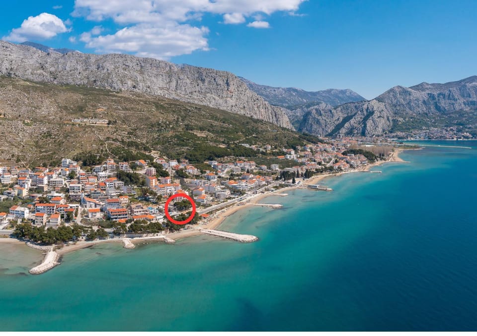 Property building, Bird's eye view, Sea view