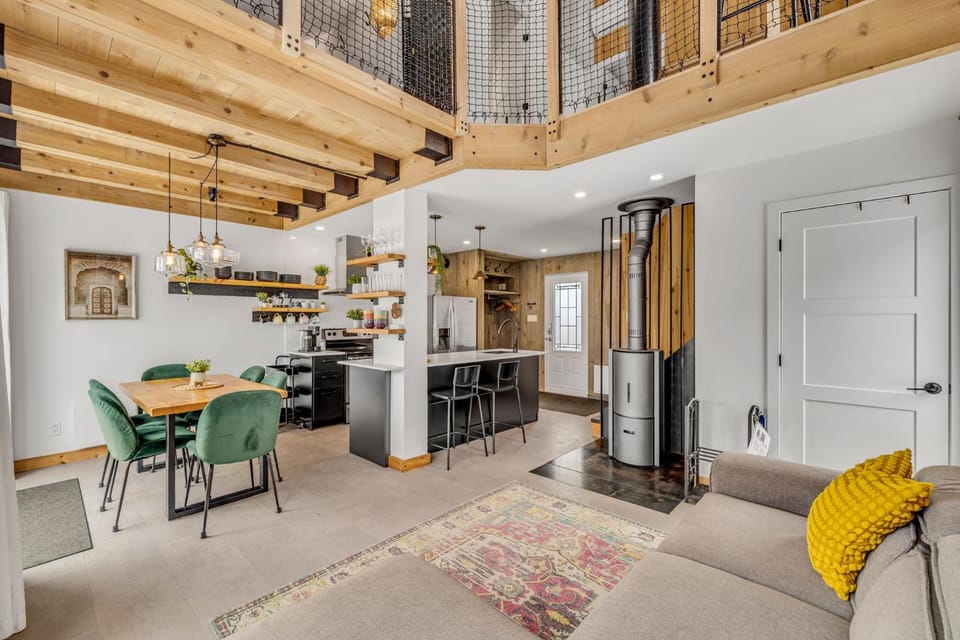 Kitchen or kitchenette, Living room, Dining area
