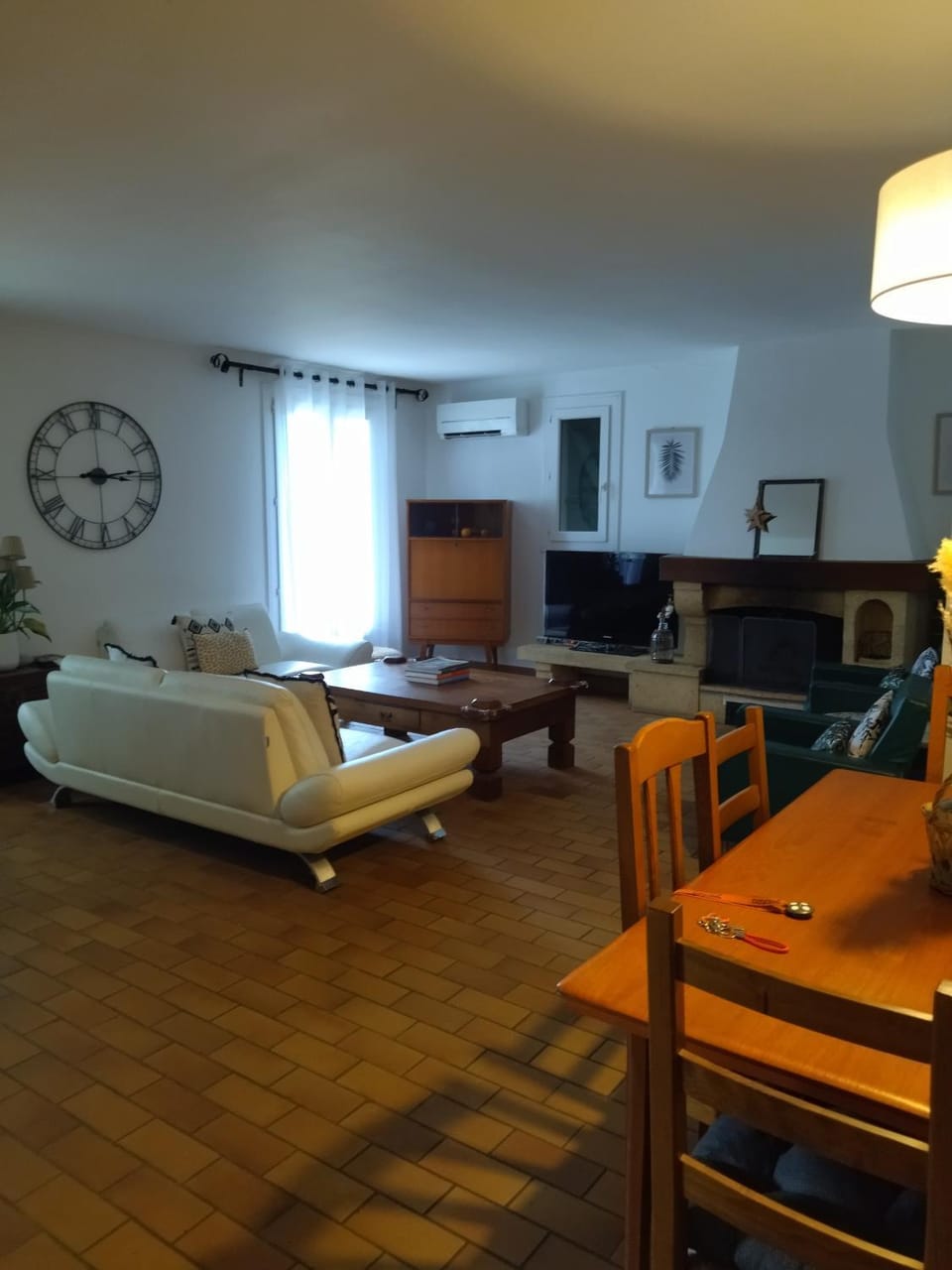 Communal lounge/ TV room, Living room