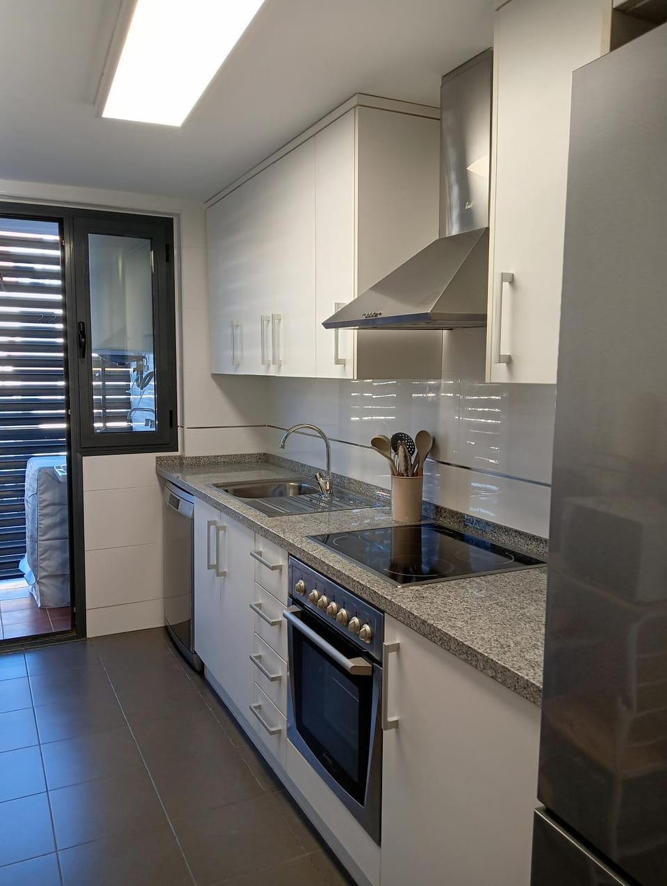 Kitchen or kitchenette, dishwasher, pet friendly, stove, toaster