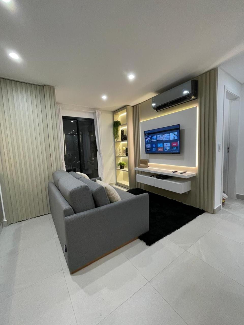 TV and multimedia, Living room, Seating area