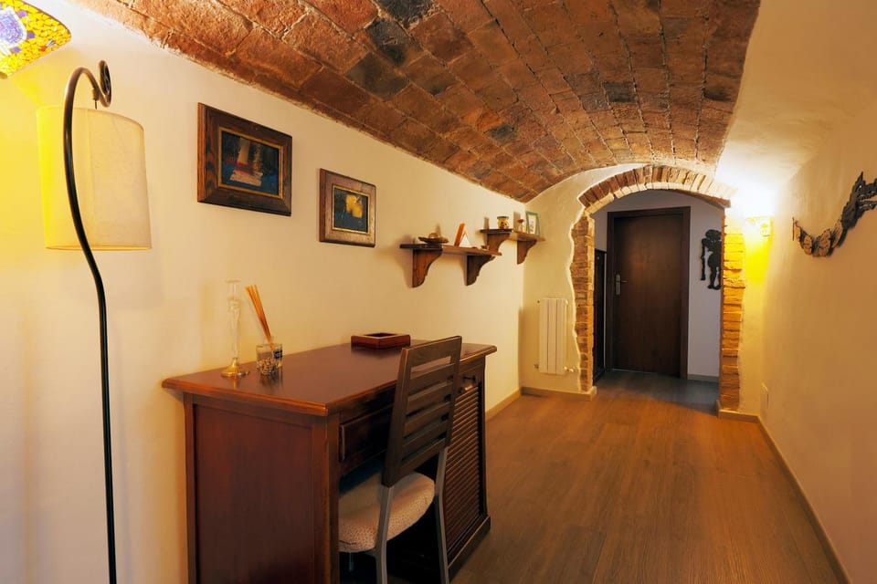 Martini86 - Comodo, subito fuori le Mura - NaonBnB Apartment in Siena
