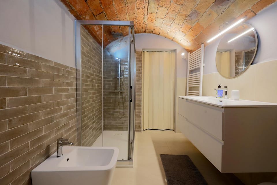 Martini86 - Comodo, subito fuori le Mura - NaonBnB Apartment in Siena