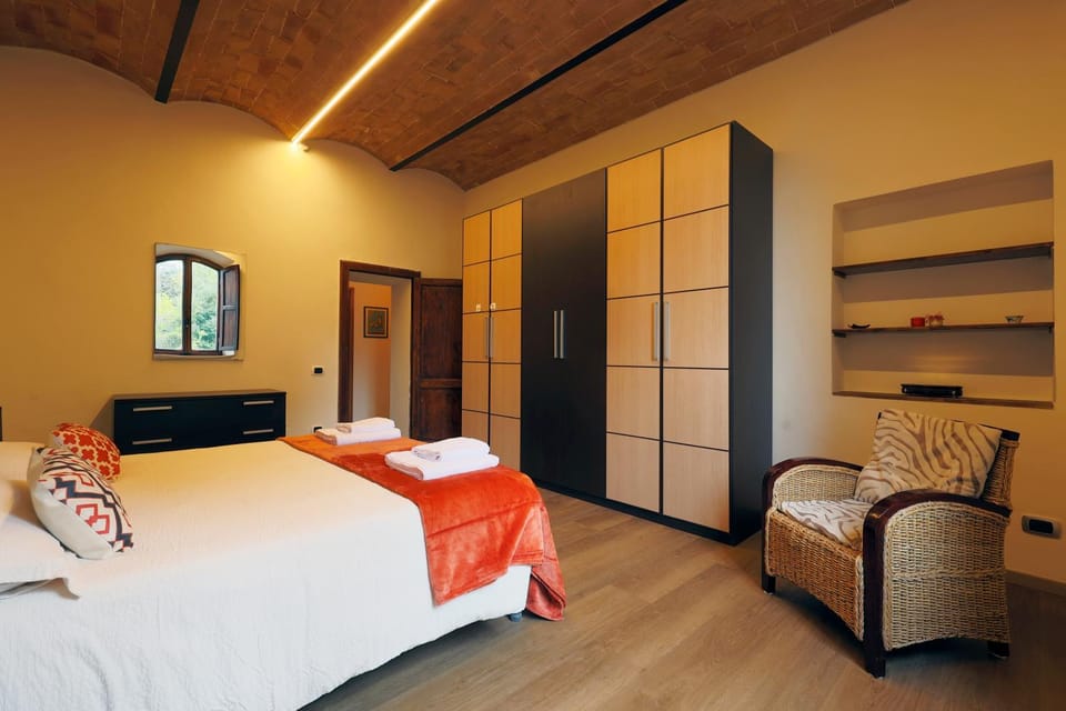 Martini86 - Comodo, subito fuori le Mura - NaonBnB Apartment in Siena