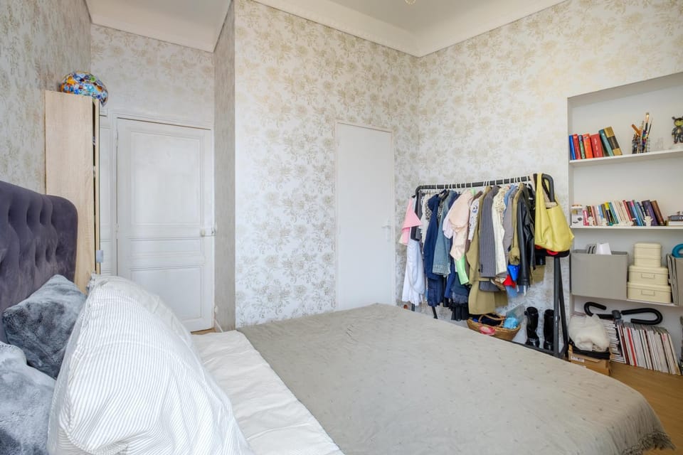 Living room, Bedroom