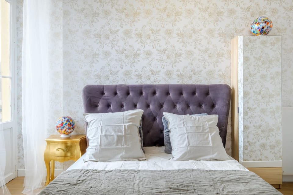 Living room, Bedroom