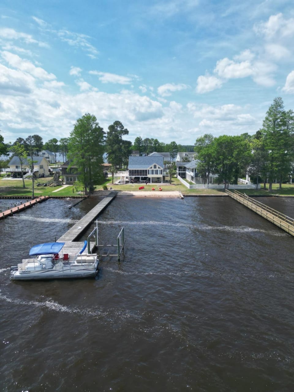 3 BR Riverfront House with Private Boat Dock House in North Carolina