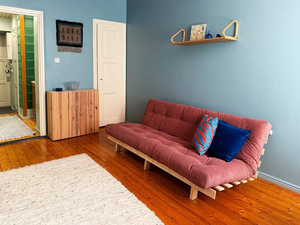 Bed, Living room