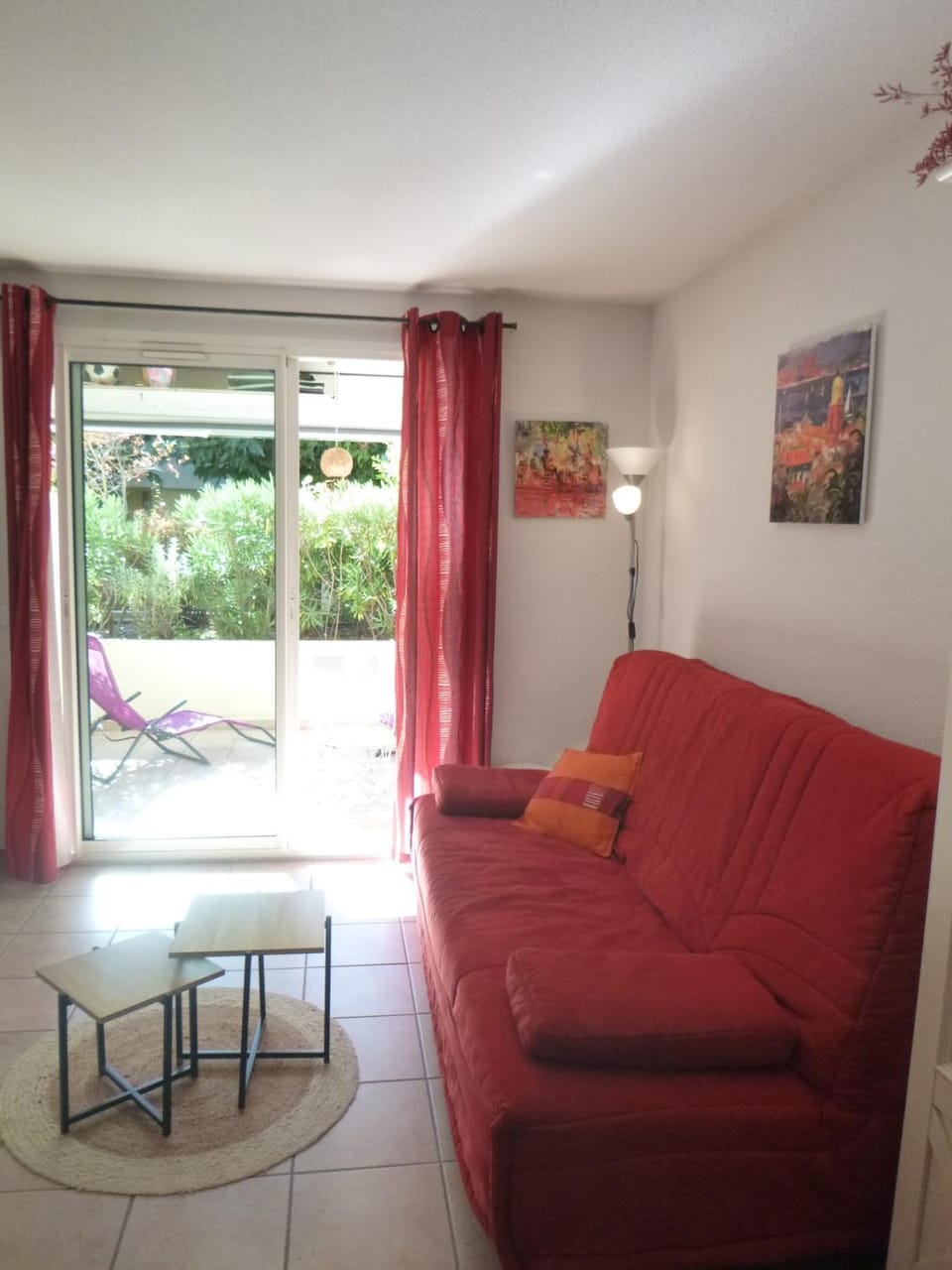 Living room, Seating area