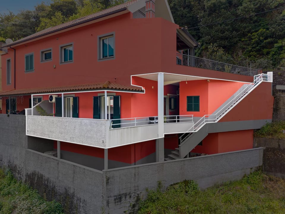 Property building, Balcony/Terrace