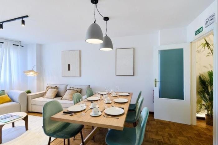 Living room, Seating area, Dining area