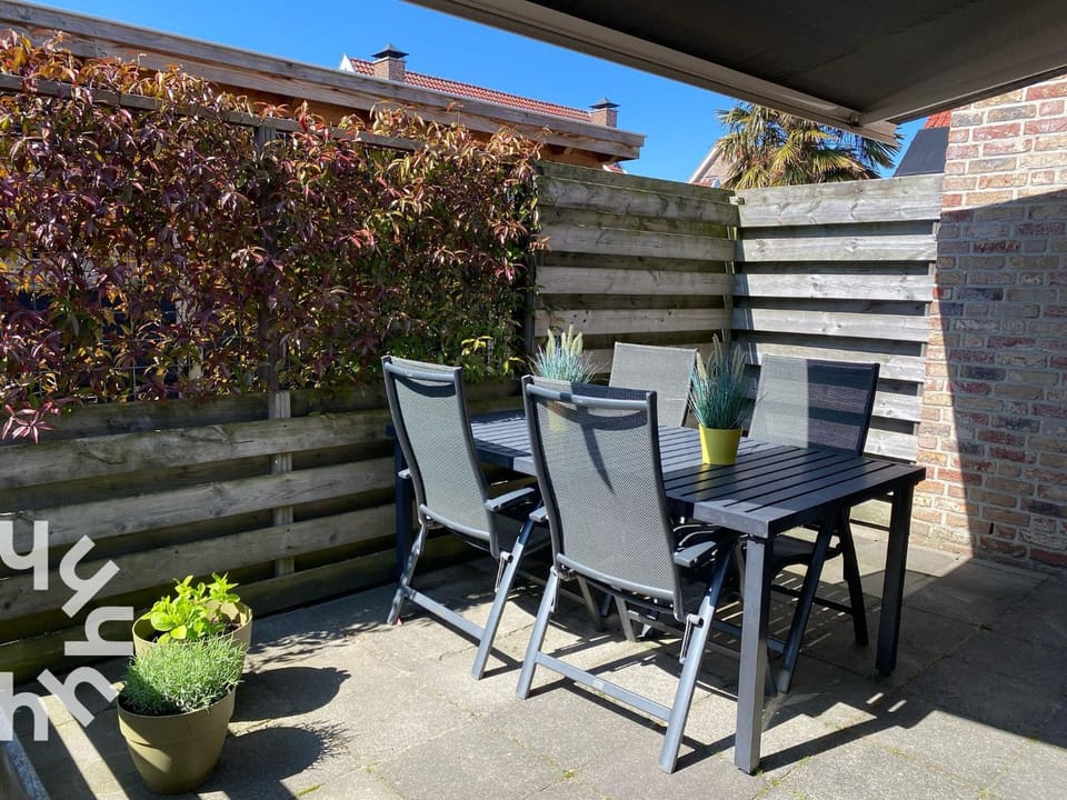 Garden, Balcony/Terrace