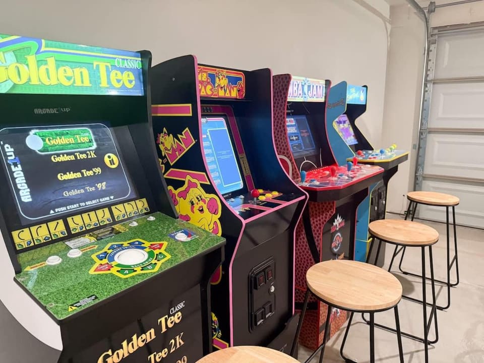 Lime Light La Mesa New 4BR 3BA Group Friendly House in La Mesa