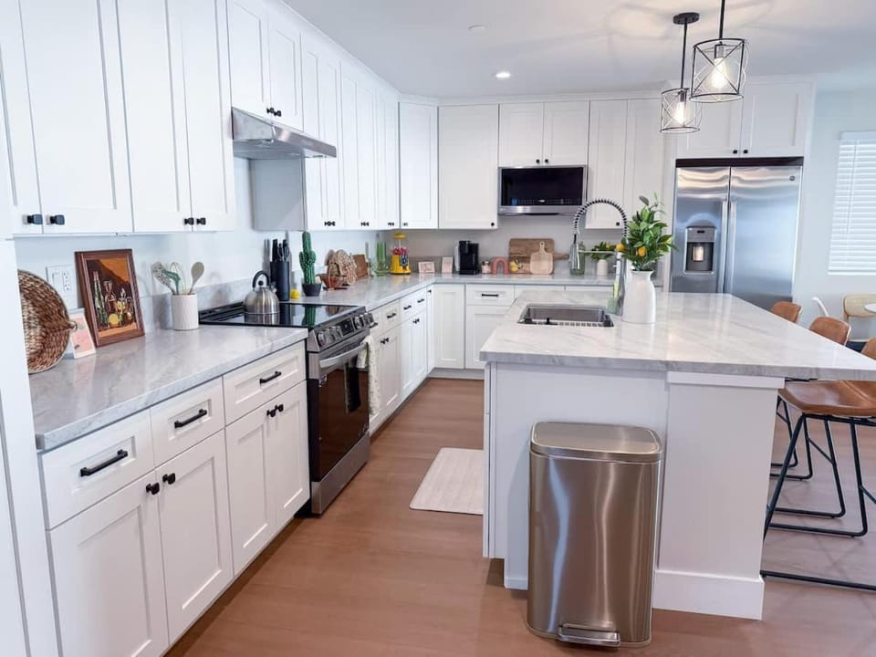 Lime Light La Mesa New 4BR 3BA Group Friendly House in La Mesa