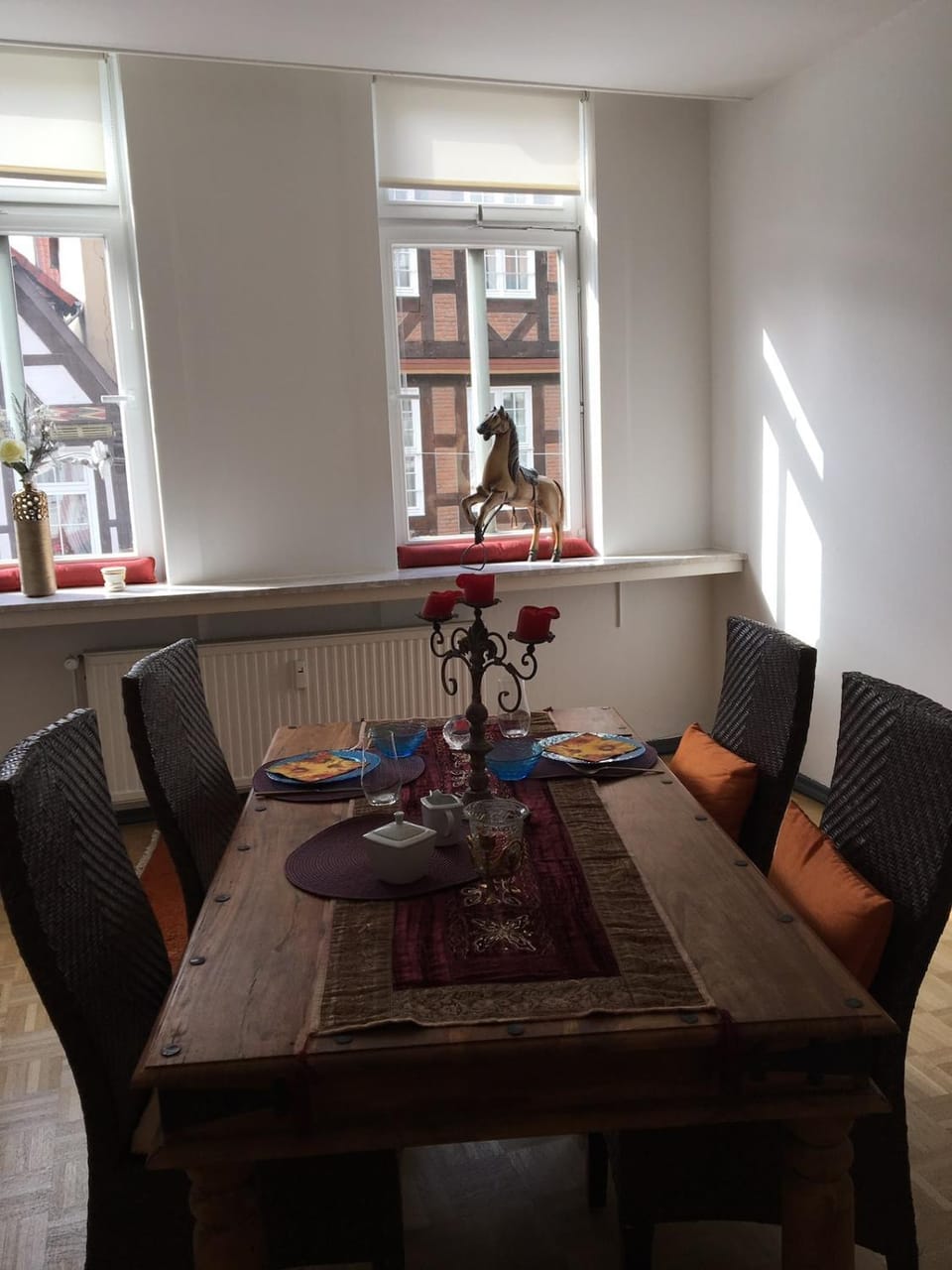 Living room, Dining area