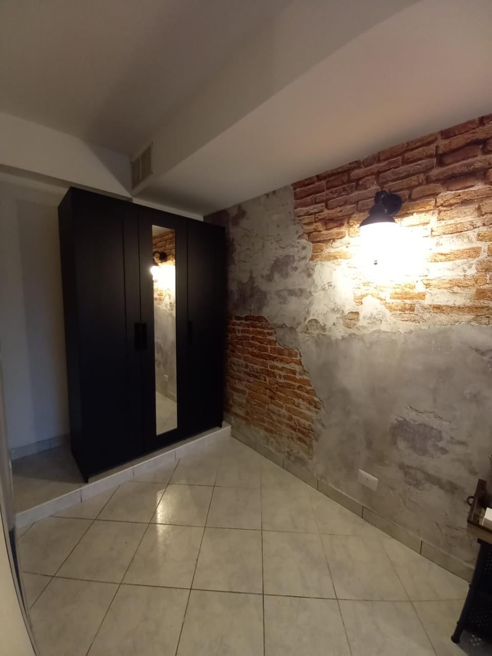 Bed, Photo of the whole room, Bedroom, wardrobe, air conditioner