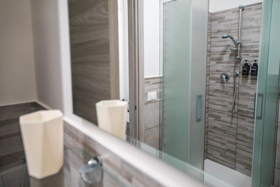 Shower, Bathroom