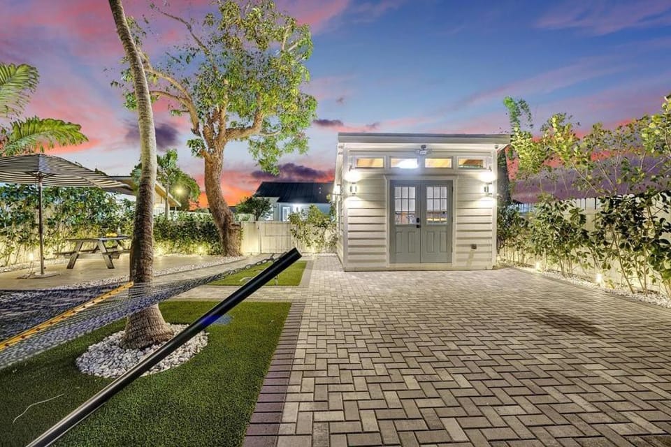 Casita Lake Worth - BEACH LIFE! House in Lake Worth