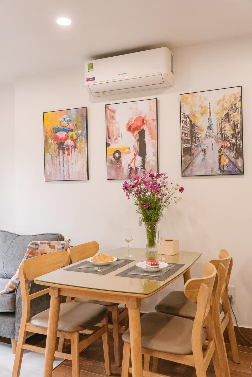 Morri Lakeview Hanoi Apartment in Hanoi