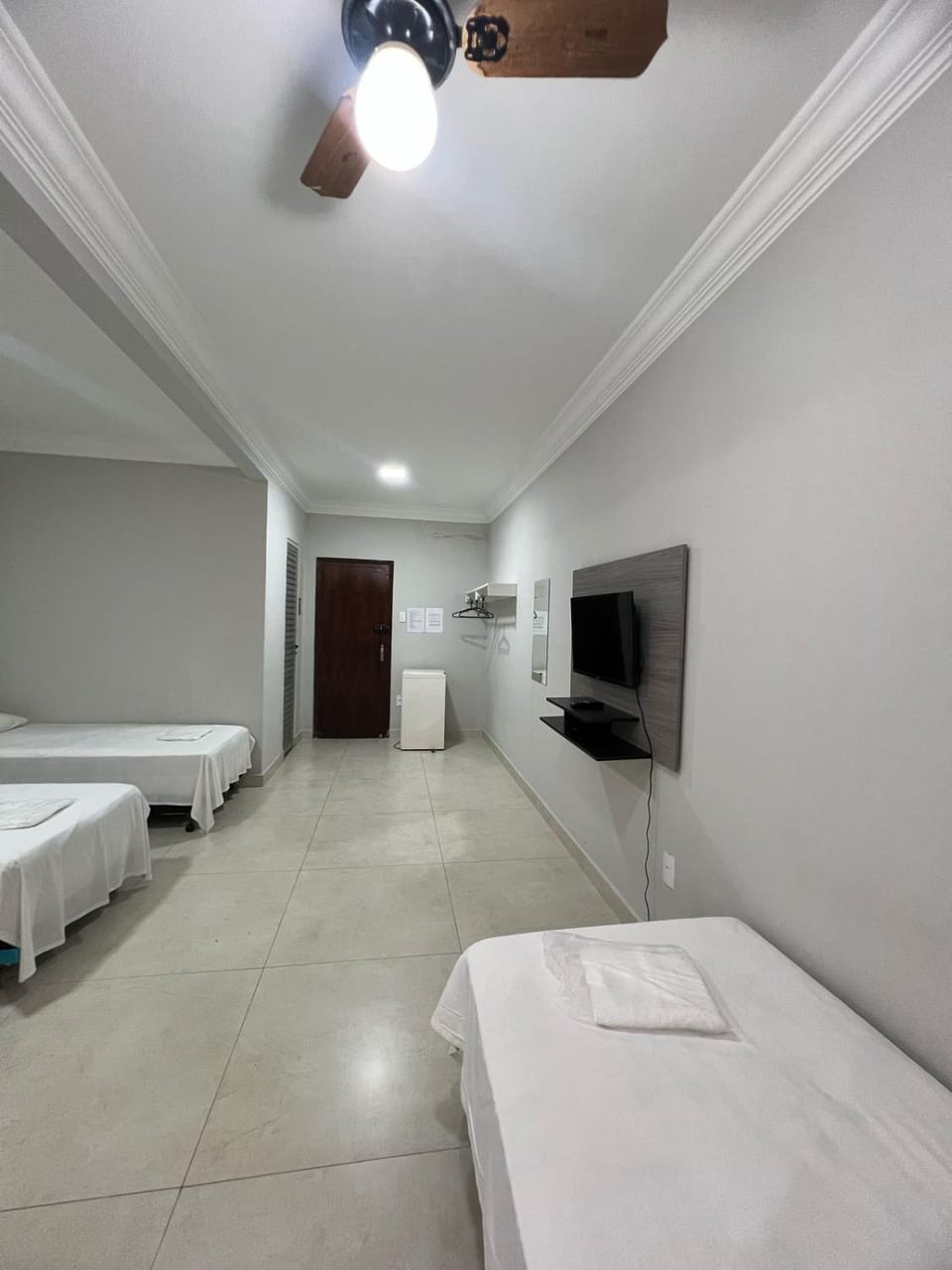 Apartamento 101 - Suíte ampla para grupos e empresas Apartment in State of Goiás