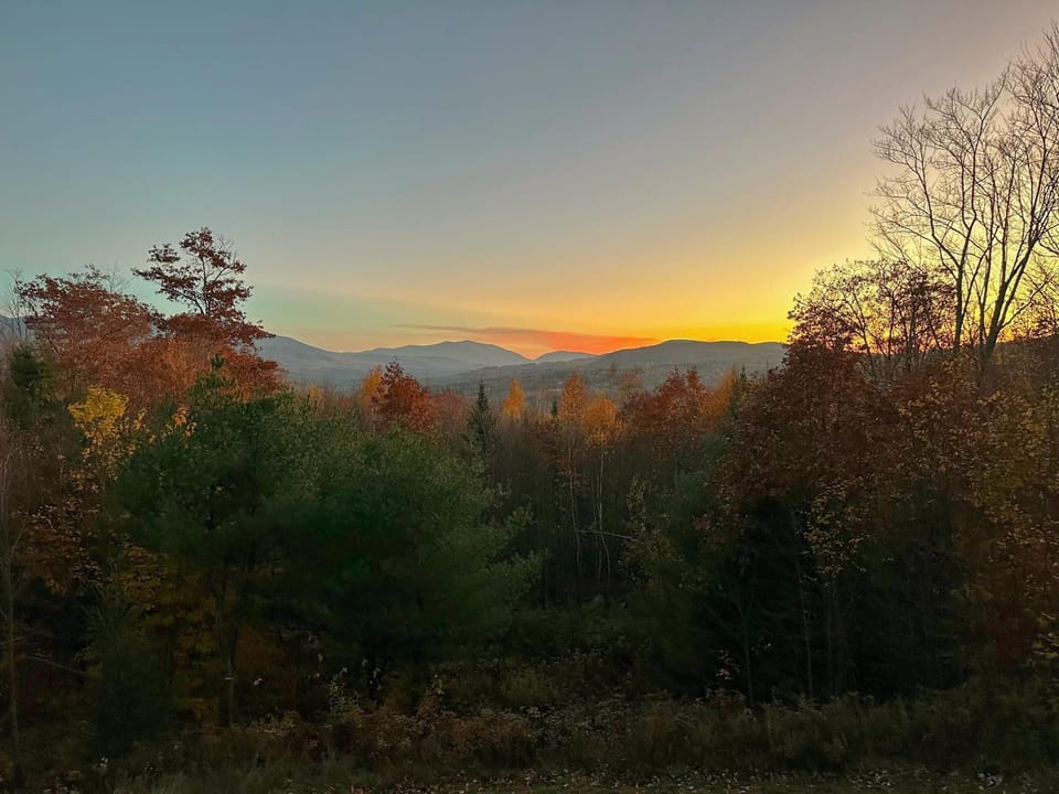 9N Mountainside Cabin in Franconia Heights with Stunning Views! Cabin in Sugar Hill
