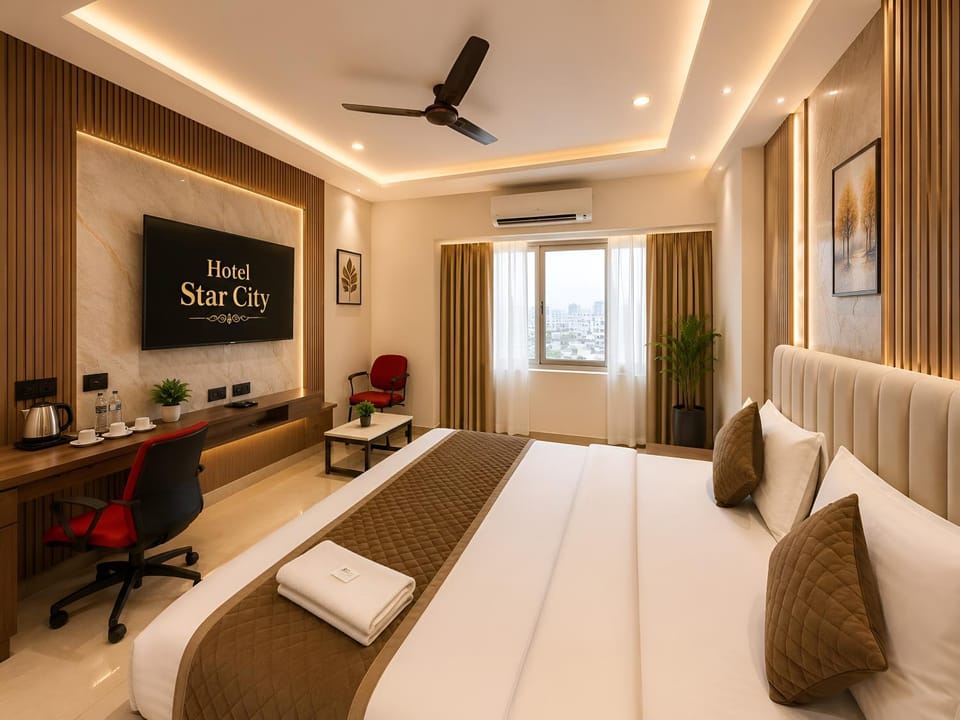 TV and multimedia, Living room, Photo of the whole room, Seating area, Bedroom, air conditioner