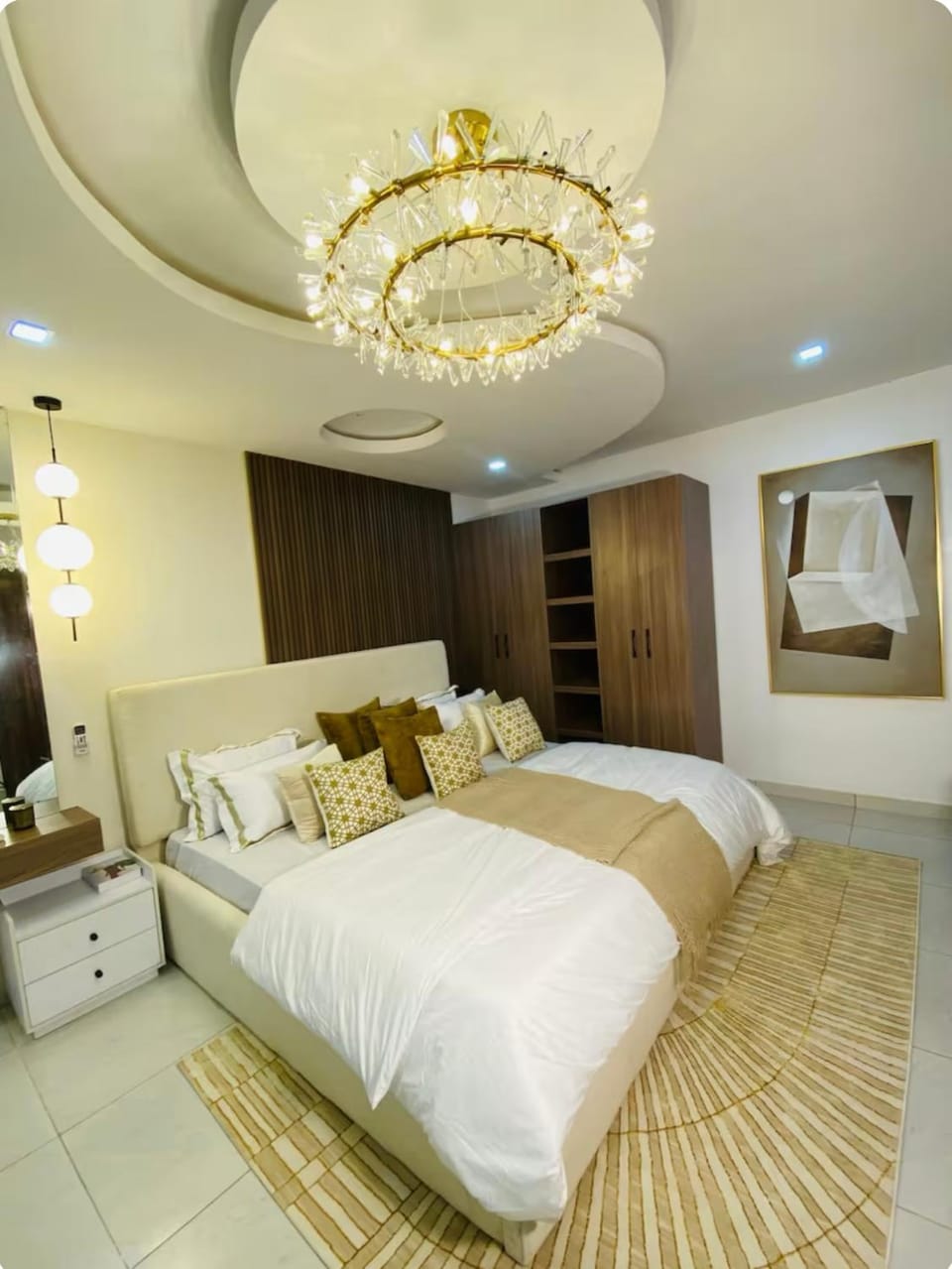 Bed, Photo of the whole room, Bedroom