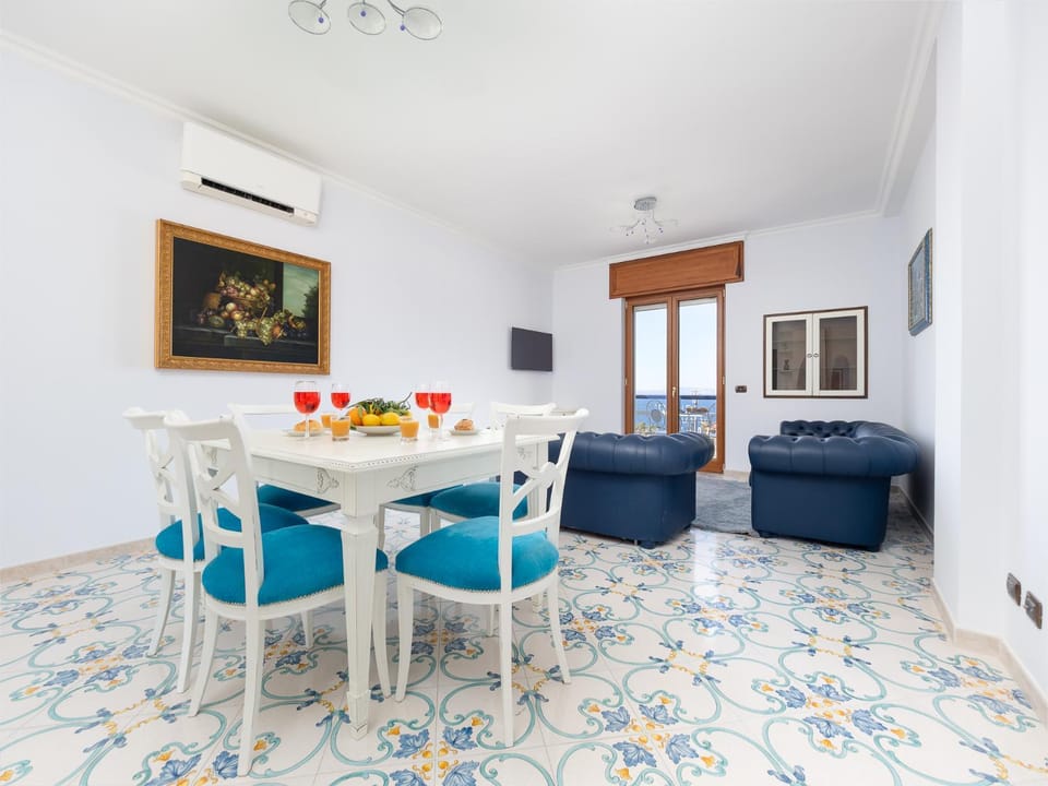 TV and multimedia, Living room, Seating area, Dining area, furniture, heating, internet, air conditioner