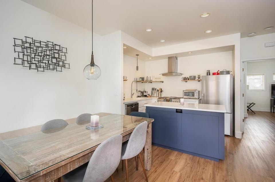 Bluebird Day - Timber Ridge House in Bend