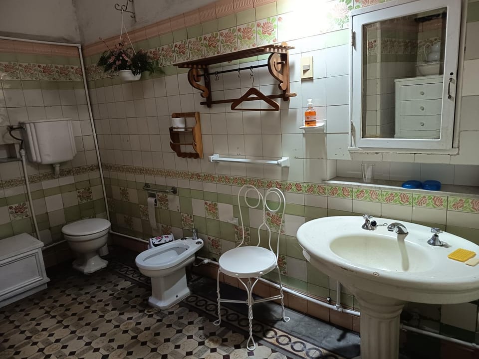 Toilet, Bathroom, bidet