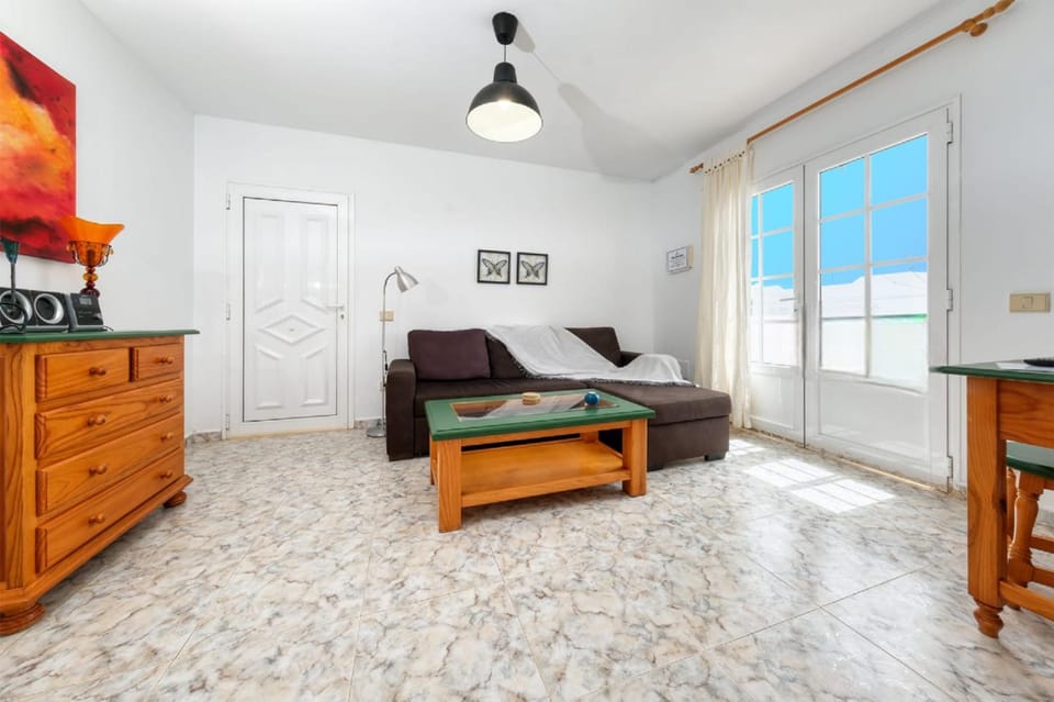 Bed, Living room, Bedroom