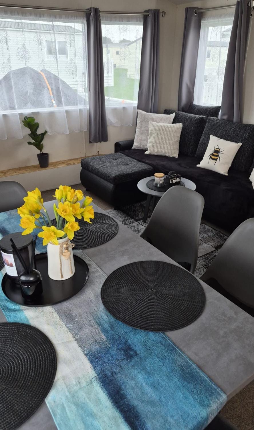 HolidayLet 24 Bude Newperran Holiday Park Campground/ 
RV Resort in England