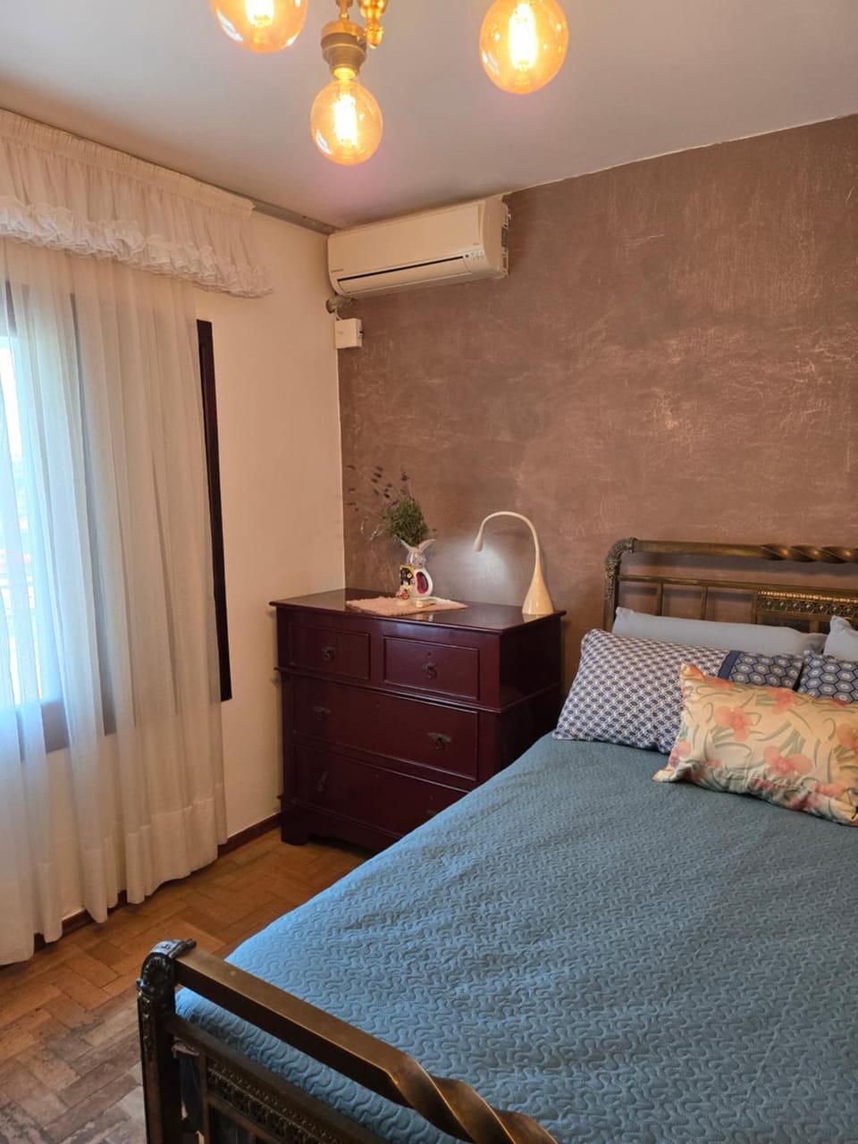 Retro apartment, central, bright and airy Apartment in State of Rio Grande do Sul