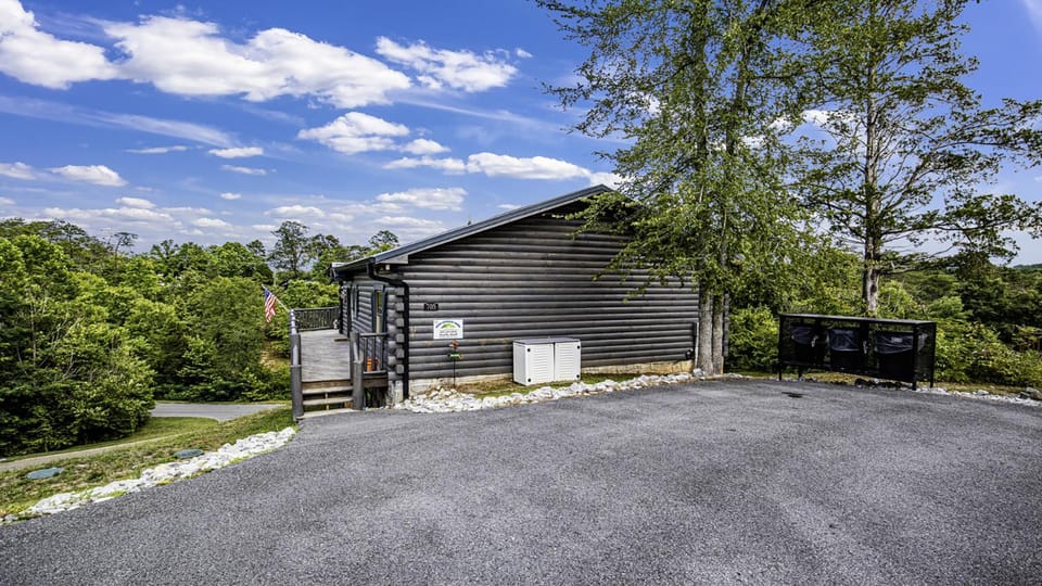 Firefly Bluff House in Sevierville