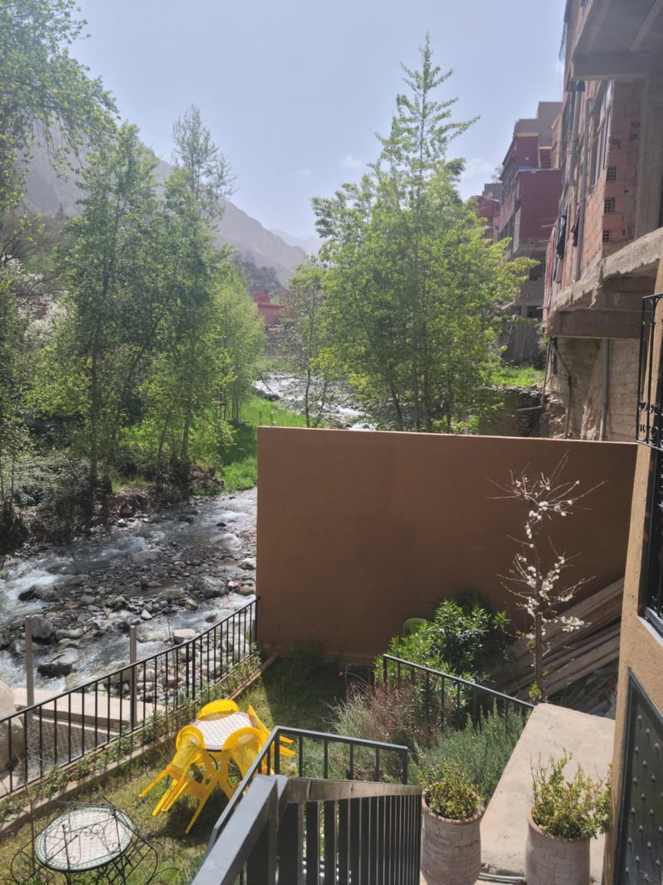 Balcony/Terrace, Garden view, River view, Quiet street view